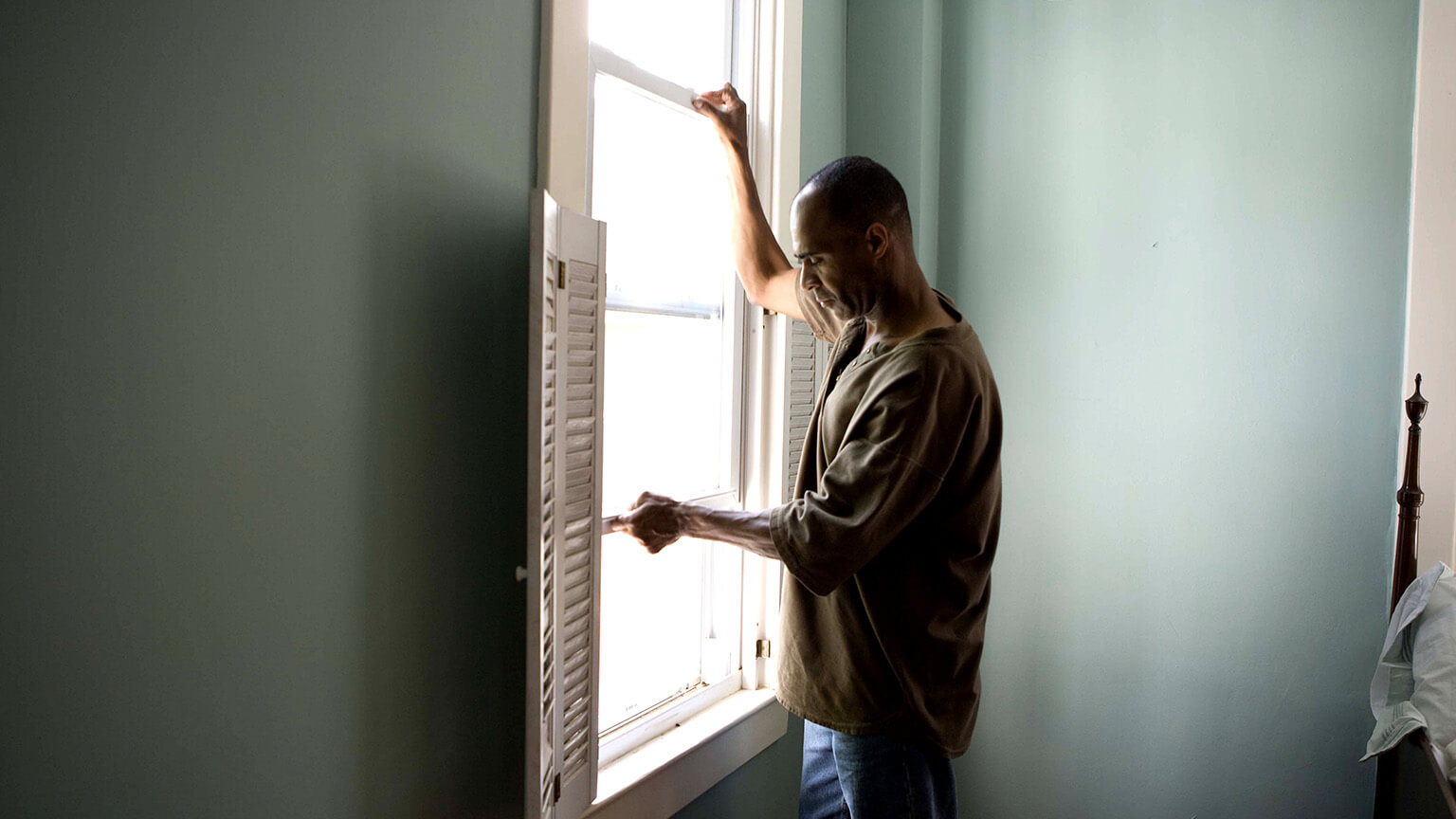Stuck or Jamming Windows & Doors